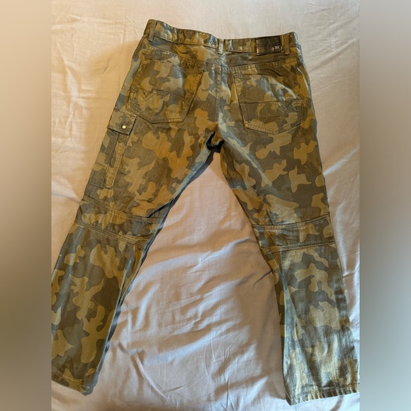 INC CAMO CARGO PANTS 36x30 - Picture 3 of 4